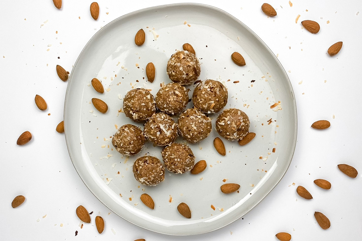 Almond Butter Fuel-Up Bites